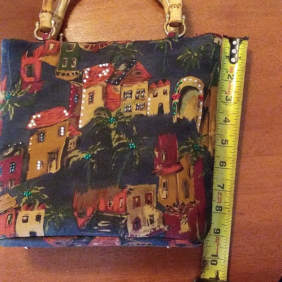 Tidy Cityscape Bamboo Handbag - Picture 10 of 11